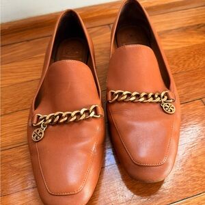 Tory Burch Tan Loafers with Gold Chain